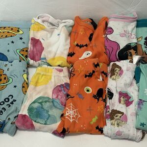Girls 2T Pajama Bundle 5 Pair Matching Sets Disney Princess Halloween Burts Bees